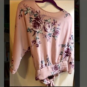 Floral open back blouse with bottom tie